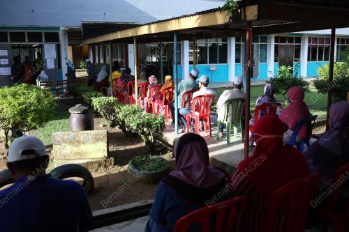 HARI MENGUNDI PRU15 DUN TIOMAN