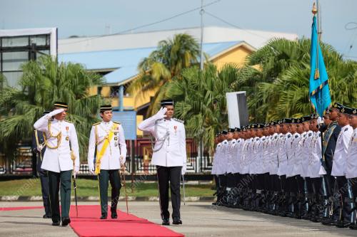 TENGKU HASSANAL IBRAHIM ALAM SHAH AL SULTAN ABDULLAH