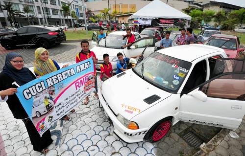 PH05_08072013_CUCI_KERETA