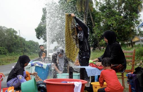 PH05_08122013_BANJIR
