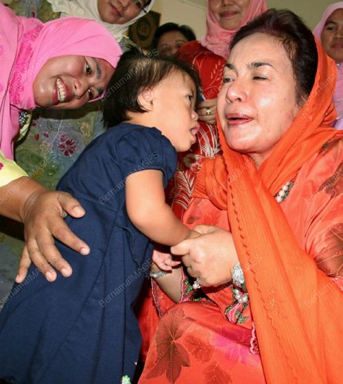 ROSMAH MANSOR