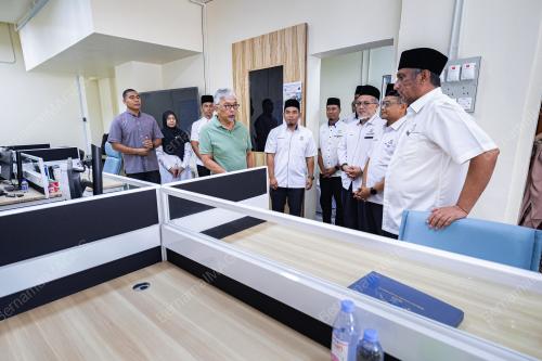 AL-SULTAN ABDULLAH RI’AYATUDDIN AL-MUSTAFA BILLAH SHAH