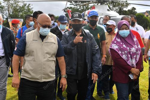 TAN SRI MUHYIDDIN YASSIN