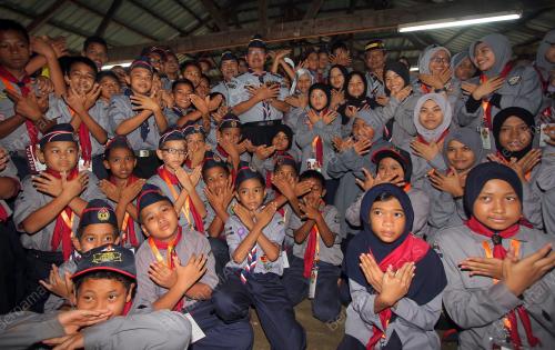 PH05_10082015_PENGAKAP