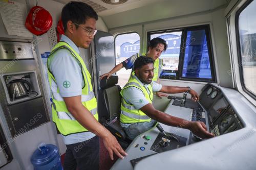 PELUANG JADI PEMBANTU LOKOMOTIF ECRL
