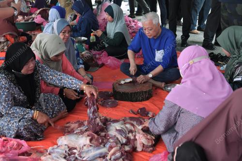 DATUK SERI ISMAIL SABRI YAAKOB