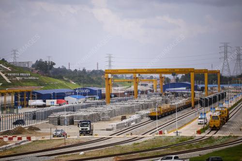 ECRL: BENGKEL KIMPALAN REL DAN PEMBUATAN LANDASAN