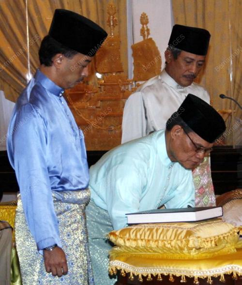 ADNAN YAAKOB