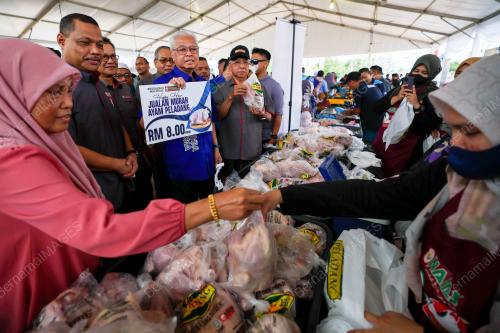 DATUK SERI ISMAIL SABRI YAAKOB