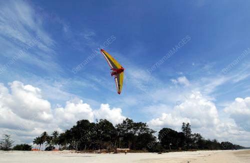 PH05_13042014_MICROLIGHT