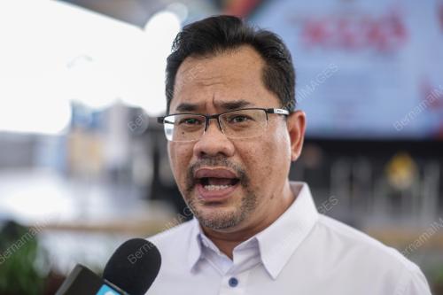 DATUK SERI ISMAIL SABRI YAAKOB