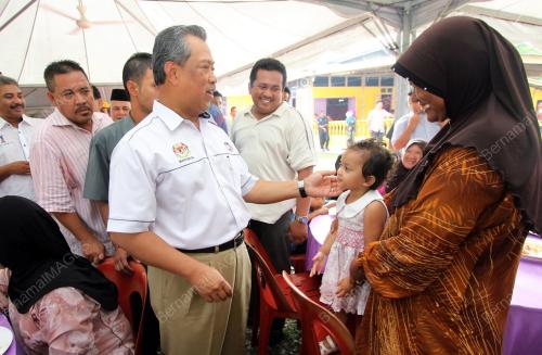 TAN SRI MUHYIDDIN YASSIN