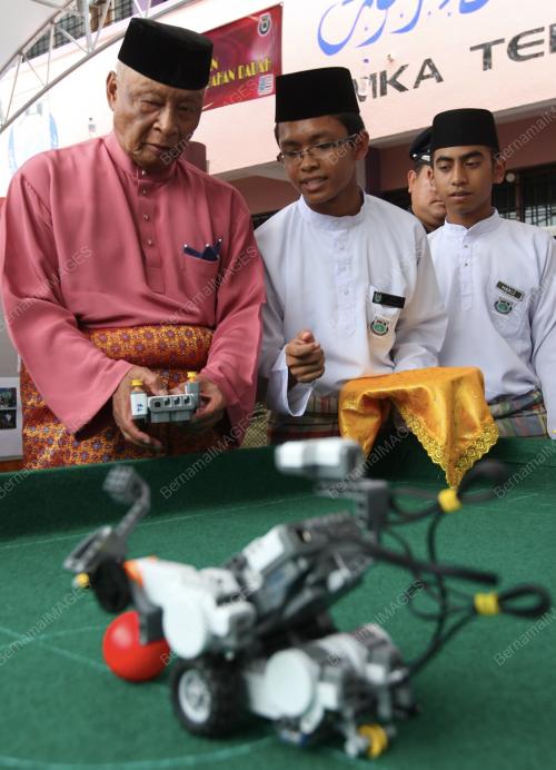 SULTAN AHMAD SHAH