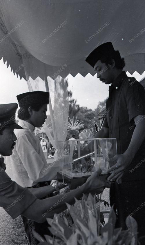 TENGKU ABDULLAH