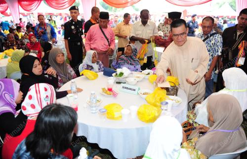 DATUK SERI ADNAN YAAKOB