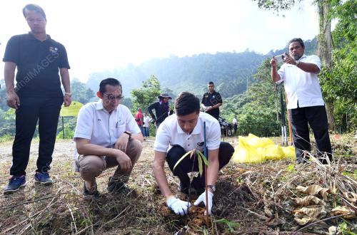 PH05_17112018_HUTAN_BN201811163874