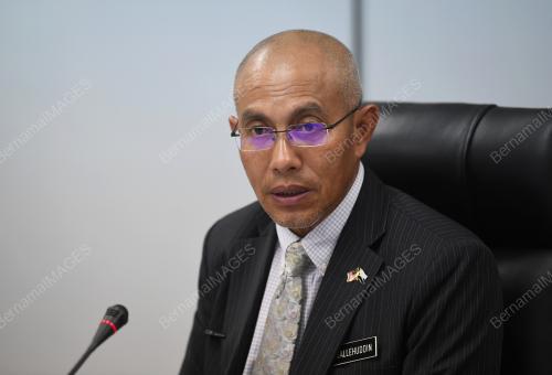 DATUK SERI DR SALLEHUDDIN ISHAK