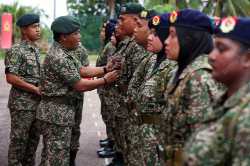 HARI ULANG TAHUN ASKAR WATANIAH KE 65