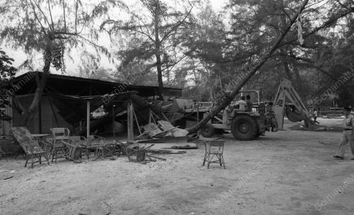 PH05_19012015_ROBOH_GERAI