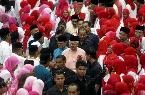 MOHD NAJIB TUN ABDUL RAZAK