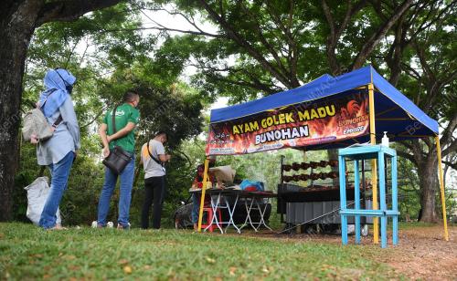 AYAM GOLEK MADU BUNOHAN