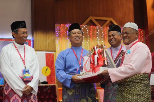 TAN SRI MUHYIDDIN YASSIN