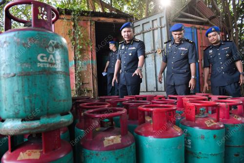 RAMPASAN BARANGAN KAWALAN BERSUBSIDI - GAS LPG