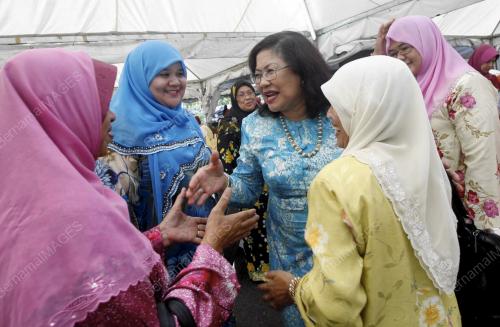 RAFIDAH AZIZ