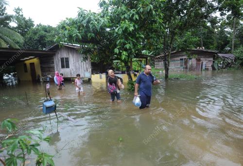 PH05_22122014_BANJIR