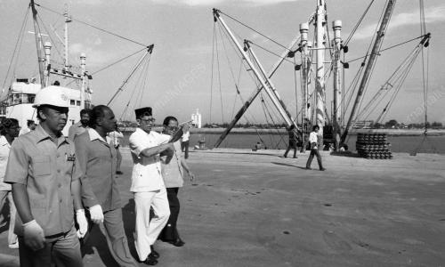 PH05_24022015_LAWAT_PELABUHAN