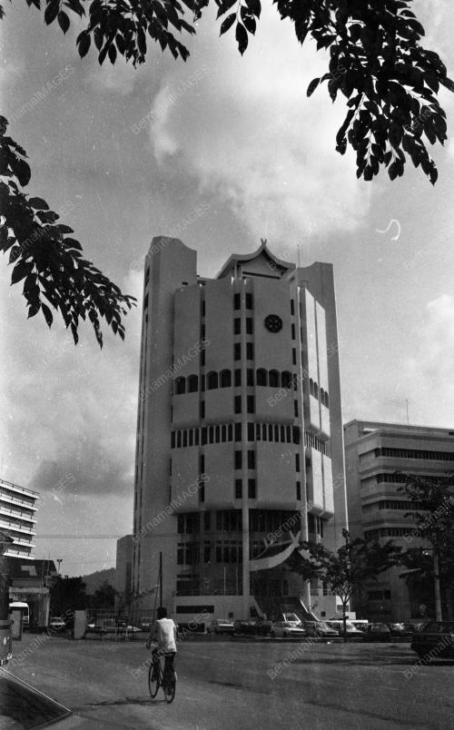 PH05_24062019_VAN_BANK