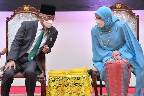 SULTAN ABDULLAH RI'AYATUDDIN AL-MUSTAFA BILLAH SHAH