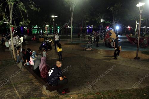 TINJAUAN MALAM MINGGU