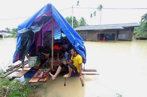 PH05_25122014_BANJIR