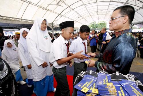 PH05_26012013_BANTUAN