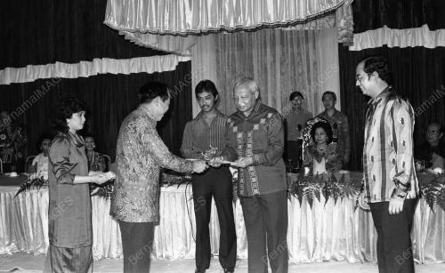 PH05_26012015_YAYASAN_PAHANG