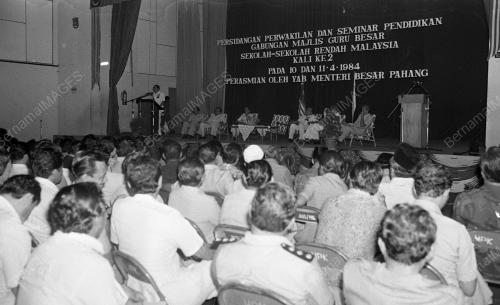 PH05_26062015_PERSIDANGAN