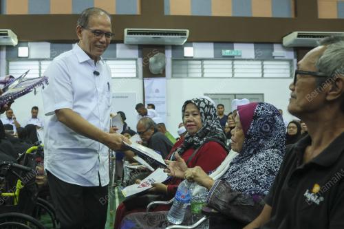 DATUK SERI WAN ROSDY WAN ISMAIL
