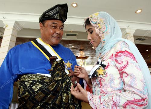 TENGKU ABDULLAH AHMAD SHAH