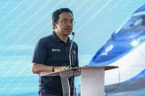 DATUK SERI DARWIS ABDUL RAZAK