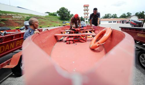 PH05_30112016_BANJIR