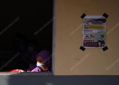 HARI PERTAMA PERSEKOLAHAN BERSEMUKA
