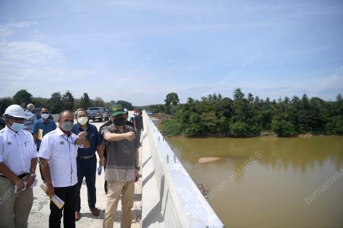 DATUK SERI ISMAIL SABRI YAAKOB