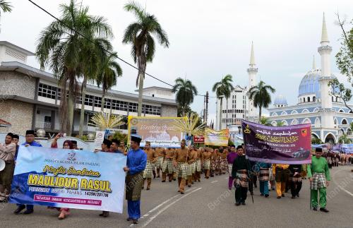PH06_01122017_MAULIDUR_BN2017113303033