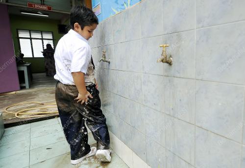 PH06_02012013_SEKOLAH