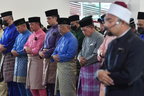 AL-SULTAN ABDULLAH RI'AYATUDDIN AL-MUSTAFA BILLAH SHAH