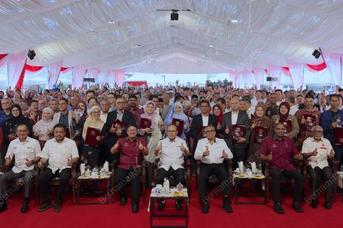 DATUK SERI WAN ROSDY WAN ISMAIL