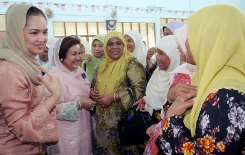 ROSMAH MANSOR