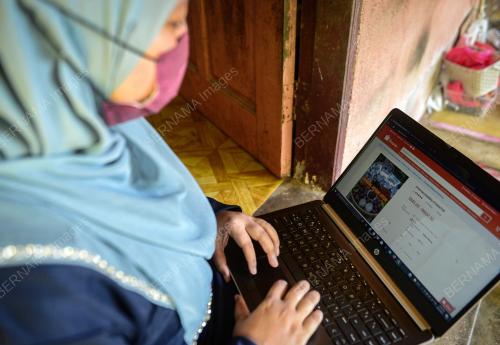 JENDELA BANTU PENIAGA KEMBANGKAN PERNIAGAAN