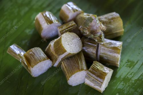 LEMANG DAUN TEBU